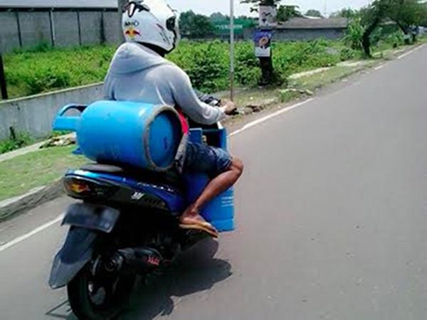 Tabung Gasnya Pegang Erat Mas!