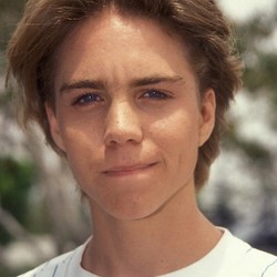 Selebriti yang Tewas Bunuh Diri