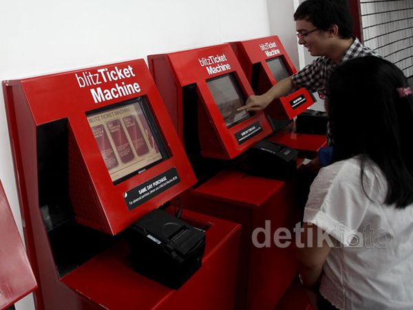 Blitzmegaplex Melantai di Bursa