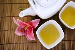 Teh Putih dan Teh Hijau, Mana yang Lebih Menyehatkan?