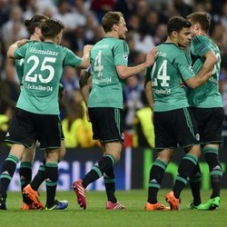 Walau Kalah, Performa Schalke Senangkan Pelatihnya