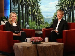 Kate Winslet Ungkap Alasan Namai Bayinya Bear