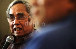 Sesepuh PDIP Sebut Prabowo di Bawah Jokowi