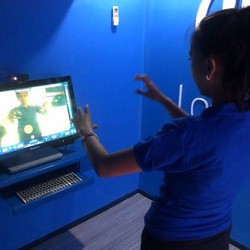 Menjajal Teknologi Canggih di Peti Kemas IndiZone