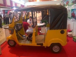 Bajaj Asal China Ini Langsung Diburu di Indonesia