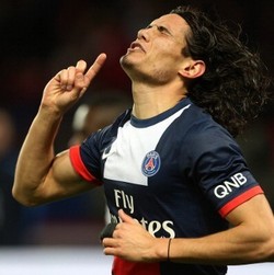 Mengaku Selalu Lapar Gol, Cavani Tetap Rela Tak Jadi Ujung Tombak PSG