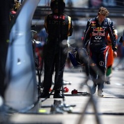 Red Bull Bingung dengan Masalah di Mobil Vettel