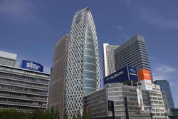 Traveling ke Jepang, Terkesima Gedung Bertingkat Hingga Geisha