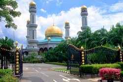 Sultan Brunei Memang Kaya, Punya Istana Terbesar di Dunia
