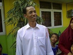 Cuap-cuap Cholid Si Jokowi KW Usai Kampanye di Cimahi