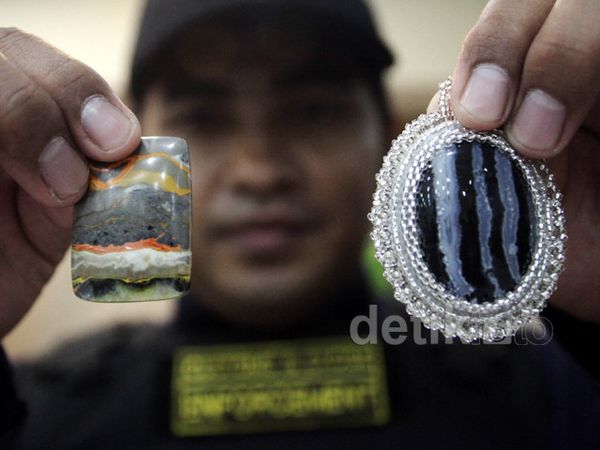 Bea Cukai Amankan Batu Mulia Rp 1,5 Triliun