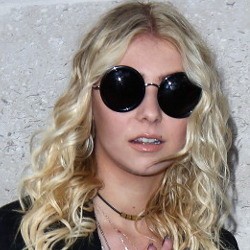 Taylor Momsen Bersedia Foto Bugil untuk Playboy dengan Syarat