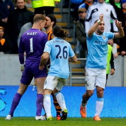 Ludahi Hart, Pemain Hull Dihukum Tiga Laga