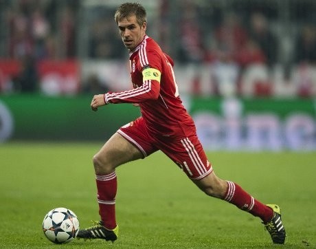 Lahm Tak Mau Tertipu Posisi MU di Liga