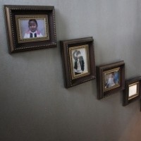 Menggemari Kaligrafi Islam, Hiasan Rumah IDP Beberapa Diimpor Dari Arab Saudi