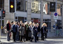 Demi Keselamatan Turis, London Buat Lampu Penyebrangan Pintar