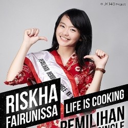 Ikha JKT48, Si Supel Penggila Kucing