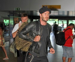 Dulu Identik Gay, Kini Sapu Tangan di Celana Dipopulerkan David Beckham