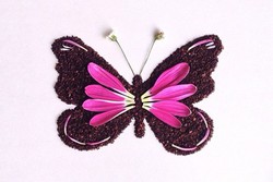 Wouw! Ilustrasi Minion dan Mickey Mouse Ini Dibuat dari Bubuk Kopi