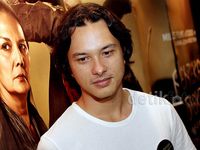 Nicholas Saputra  Jadi Pendekar di Film Terbaru