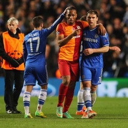 Drogba Dukung Chelsea Menangi Premier League