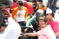 Cerianya Anak-anak SLB N 05 Petamburan Belajar Berkebun