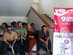 Puluhan Penyandang Disabilitas di Jakbar Ikuti Simulasi Pemilu 2014