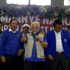 Kampanye di Malang, Ratusan Kembaran Hatta Rajasa Muncul