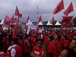 Kampanye di Bali, Puan Ajak Simpatisan PDIP Akhiri 10 Tahun Oposisi