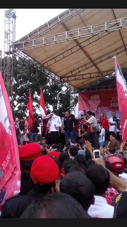 Ikut ke Lampung, Dai Bachtiar Bacakan Surat Perintah Harian Dukung Jokowi