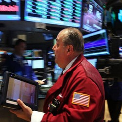 Wall Street Lesu di Akhir Pekan