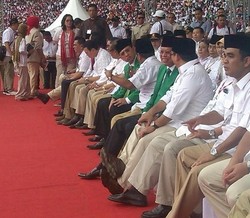 Ketum PPP Nongol di Kampanye Gerindra, Mau Koalisi?