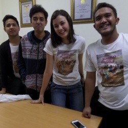 Jomblo Keep Smile Berharap Bisa Kalahkan Penjualan Laskar Pelangi