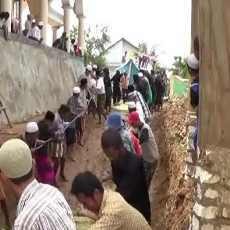 Perahu yang Terinspirasi Nabi Nuh Menghabiskan Biaya Rp 400 Juta