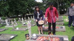 Dino Juga Akan Nyekar ke Makam Korban Ledakan MacDonald House di Singapura