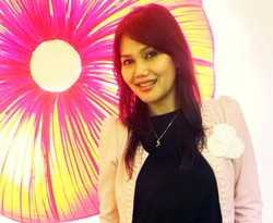 Cherry Z. Riadi Lukman, Jadi Konsultan untuk Bantu Orang Agar Berkembang