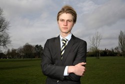 Kecanduan Selfie, Danny Hampir Bunuh Diri karena Fotonya Tak Sempurna