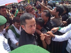 Berdesakan Lihat Rhoma Irama di Kampanye PKB, 3 Ibu Pingsan