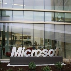 Taiwan Restui Microsoft Meminang Nokia