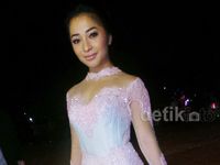 Cantik Bergaun Pastel ala Nikita Willy dan Aura Kasih