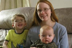 Susah Beri ASI ke Anak, Ibu Ini Malah Pegang Rekor Donor ASI Terbanyak