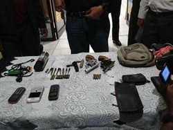 Ini 2 Senpi dan 1 Botol Kimia yang Disita dari Pencuri Motor di Cempaka Putih