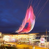 Jaring Laser Interaktif Melayang di Angkasa