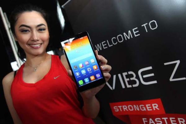 Vibe Z, Ponsel Premium Lenovo