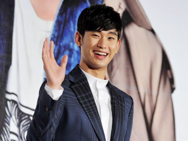 Senyum Ramah Kim Soo Hyun di Fanmeeting Taiwan