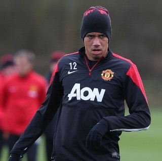 Keluar Malam-malam, Smalling Didisiplinkan Moyes