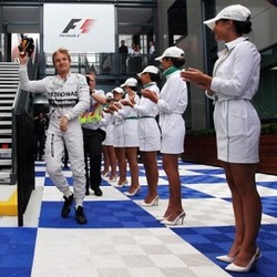 Usai Start Bagus, Rosberg Minta Mercedes Tak Terlena