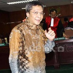 PT DKI Perberat Hukuman Fathanah Jadi 16 Tahun, Pencucian Uang Tak Terbukti