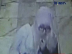 Ini Foto Penculik Bayi di RS Hasan Sadikin yang Terekam CCTV