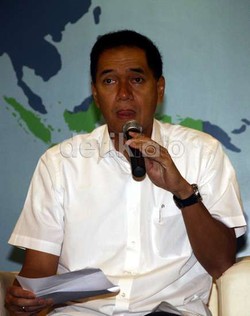 Gita Wirjawan Kedinginan di Acara Uji Publik Capres